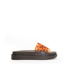 New! Qupid tortoise shell slides